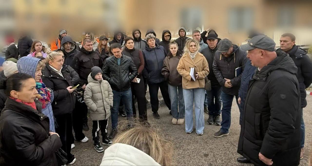 Пострадавшим от атаки БПЛА саратовцам разъяснили порядок получения материальной помощи Пострадавшим от атаки БПЛА саратовцам разъяснили порядок получения материальной помощи
